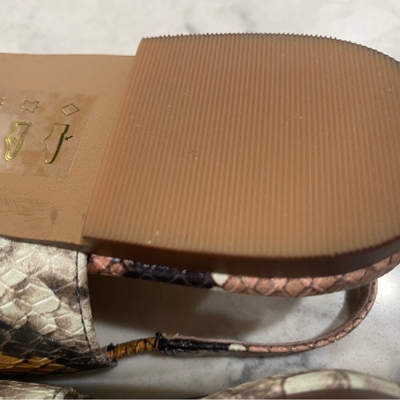 MADEWELL Margo Size 6.5 Leather Slingback Flats Pointed Snakeskin Shoes. - Picture 7 of 12